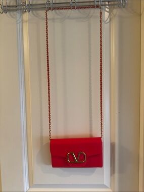 Crossbody Wallet